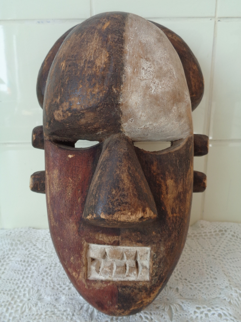 Salampasu masker, DR Congo