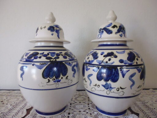 Delfts blauw gekleurde potten met deksel