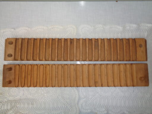 Oude houten sigarenmal