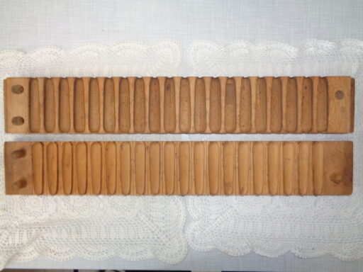 Oude houten sigarenmal