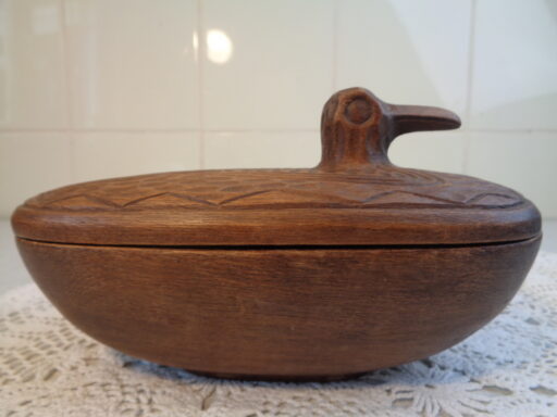 Houten schaal vogel