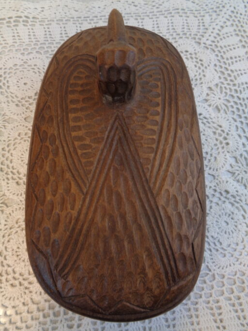 Houten schaal vogel