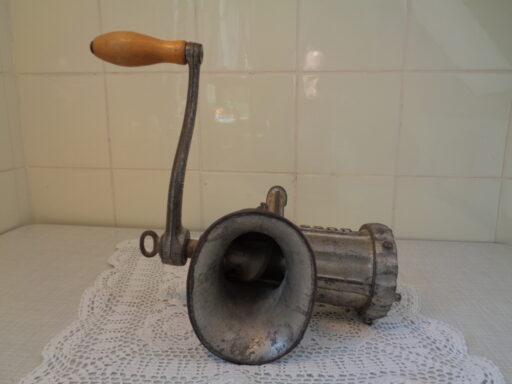 Husqvarna Vintage gehaktmolen