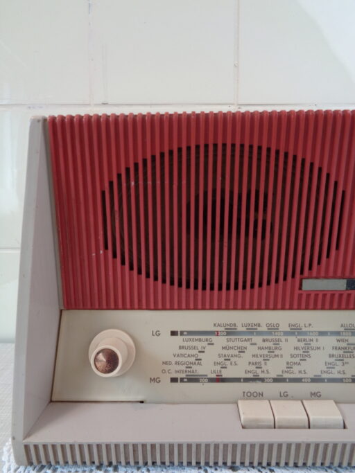 Vintage radio Erres RA 641