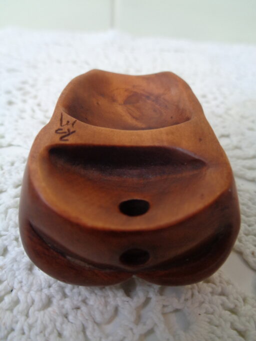Boxwood Netsuke masker, (Ishi Kawa)