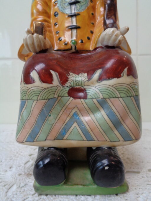 Gesigneerd terracotta beeld