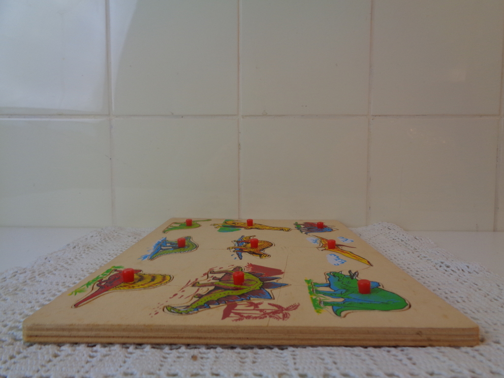Houten puzzels Sesamstraat en Dinosaurussen Houten puzzels Sesamstraat en Dinosaurussen