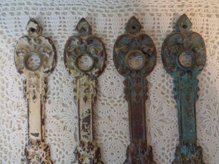 Antieke koperen deurbeslag