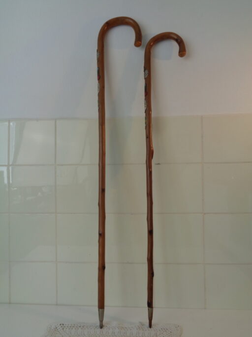 Collectie wandelstokken uit grootmoeders tijd