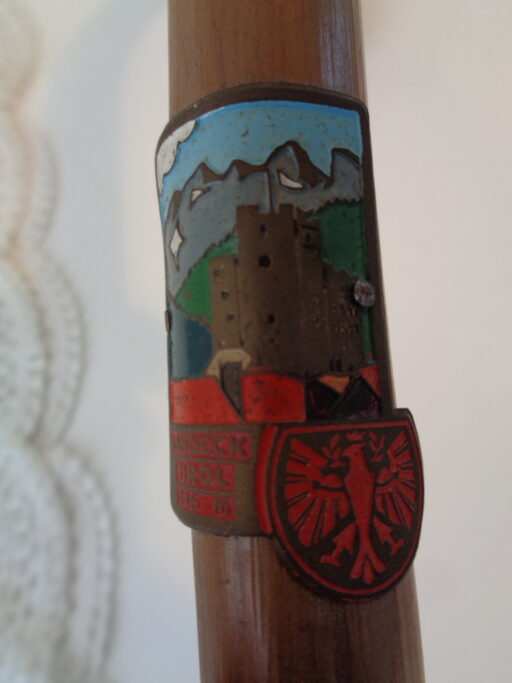 Collectie wandelstokken uit grootmoeders tijd