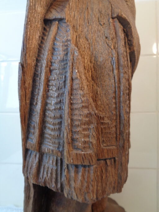 Middeleeuwse sculptuur van een Romeinse soldaat