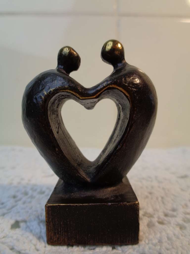 Kunstenaar onbekend (JN?) Samen Veilig Twee lieflijke bronzen sculpturen