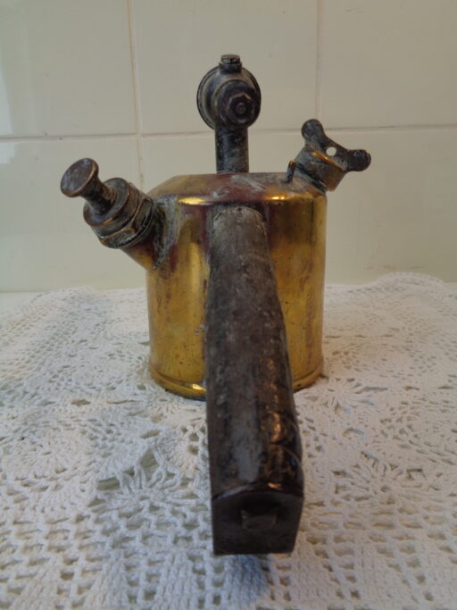 Antieke koperen of messing Barthel gasbrander