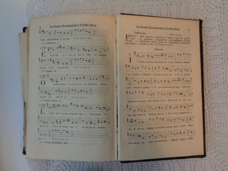 Antiek Gregoriaans gezangenboek Missale Romanum uit 1924