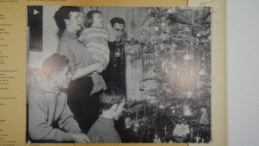 Documentatiemap Midden onder U 1973