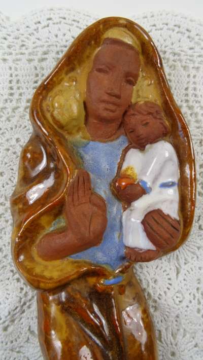 Mariabeeld Tegelsche keramiek handwerk