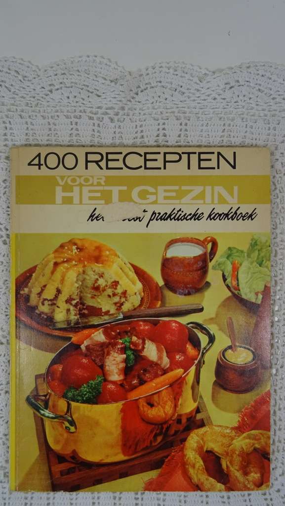 Boek 400 Recepten voor het hele gezin uit 1964