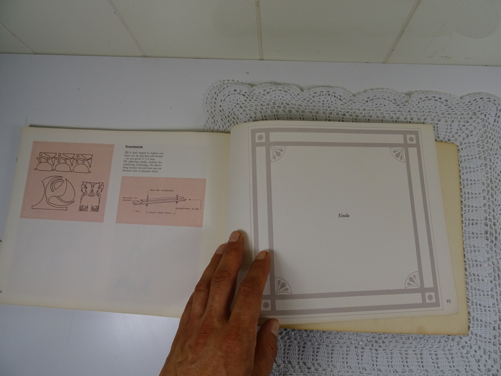Boek 19 toen 19 nu uit 1974