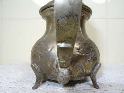 Antieke zilveren of verzilverde theepot