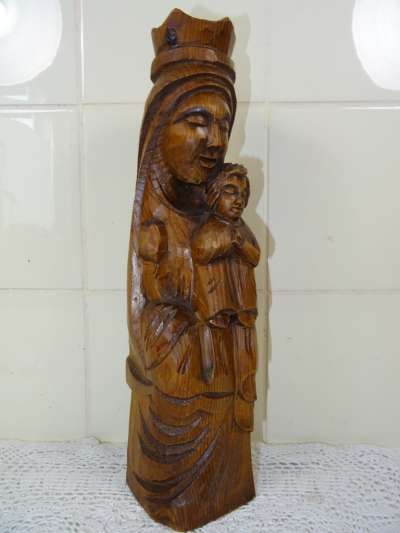 Prachtig houten Mariabeeld maria beeld Jezus met serene expressie