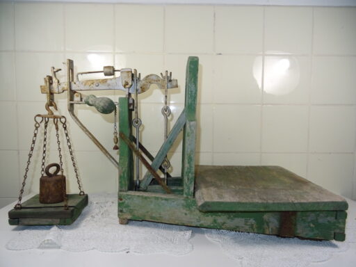 Antieke houten bascule weegschaal