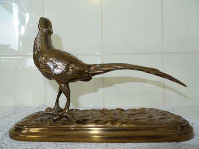 Antiek bronzen beeld van een fazant