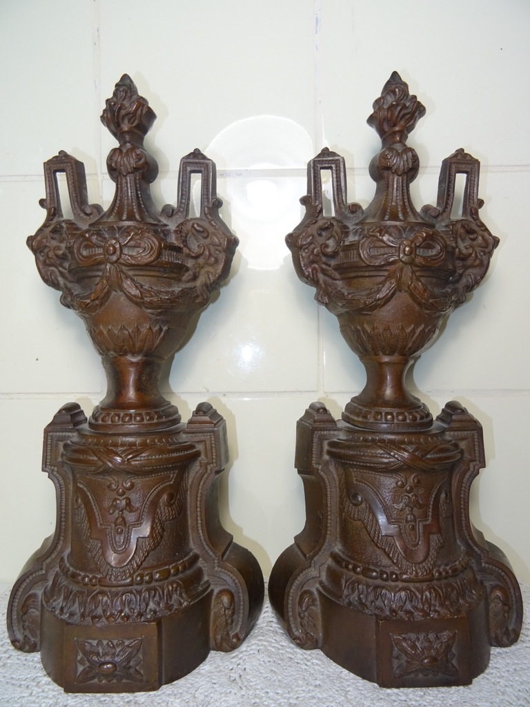 Twee fraaie sierornamenten Neo Barok 1840 - 1880 - Afbeelding 2