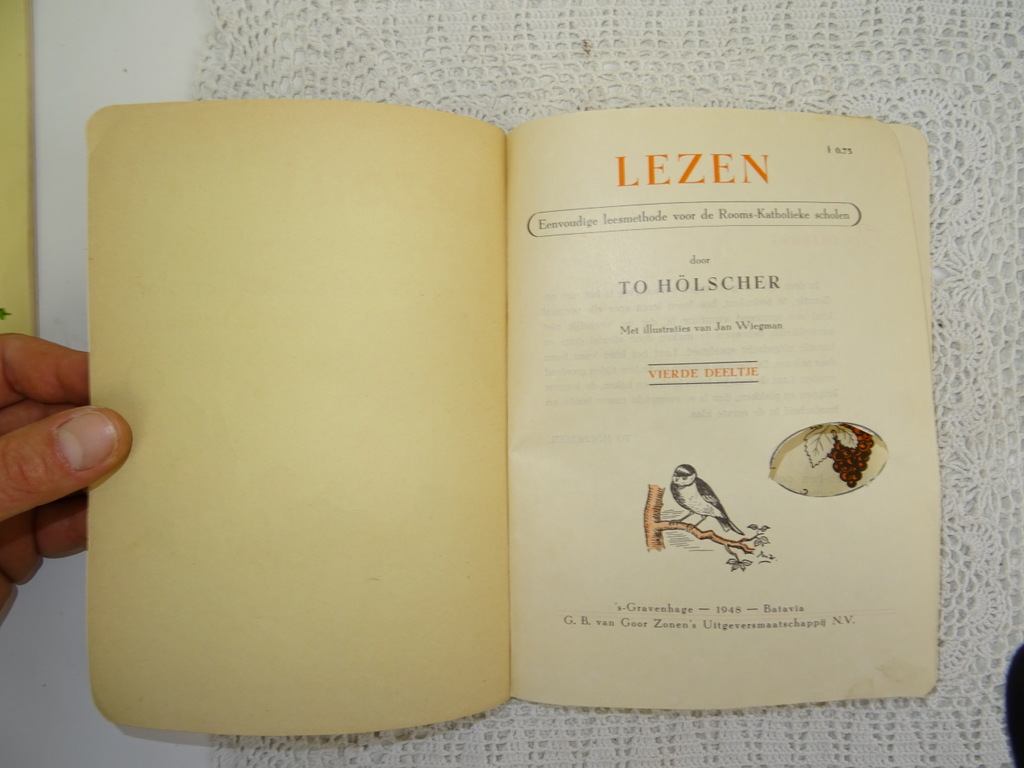 Twee antieke schoolboekjes Lezen! Twee antieke schoolboekjes Lezen!