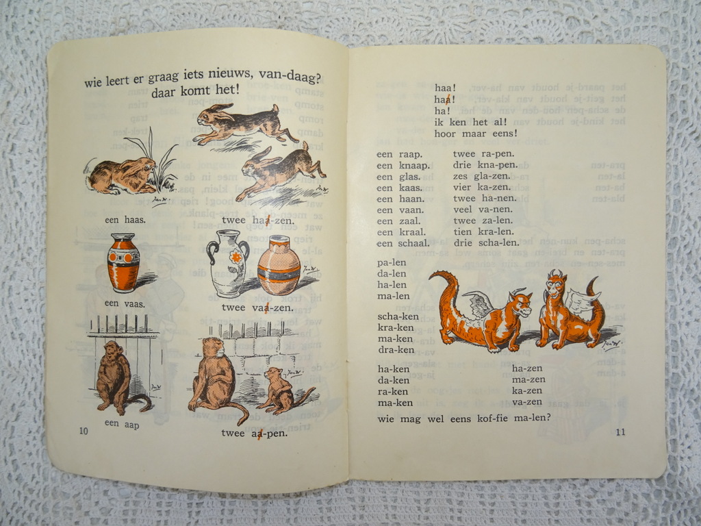 Twee antieke schoolboekjes Lezen! Twee antieke schoolboekjes Lezen!