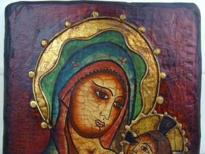 Imponerend icoon Heilige Maria geschilderd