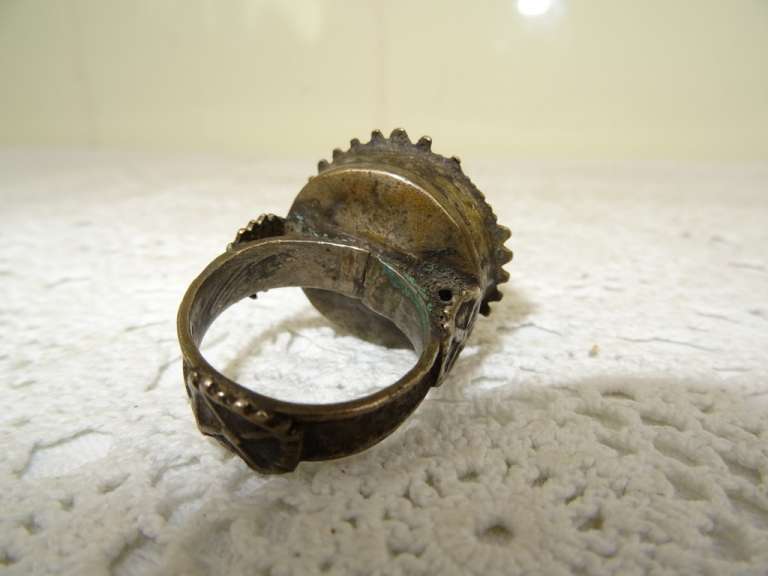 Bodemvondst Byzantijnse ring uit circa 1200