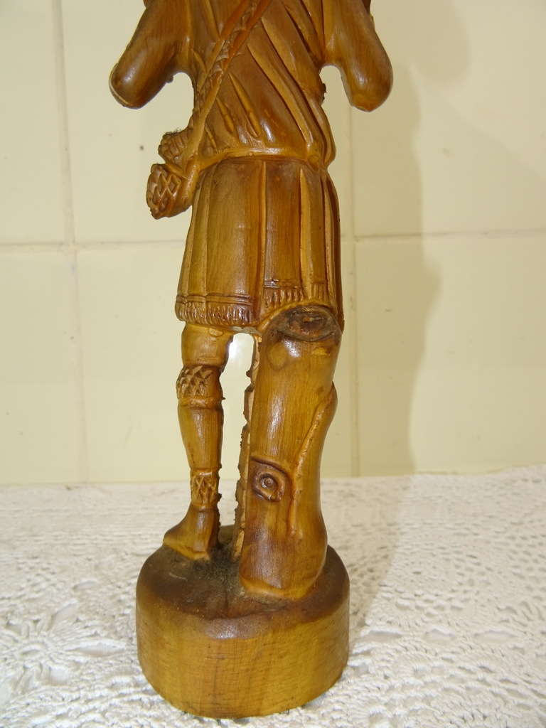 Antiek houten beeldje Jezus de goede herder