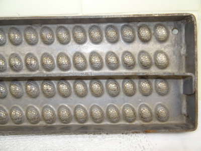 Antieke mal voor chocolade eitjes