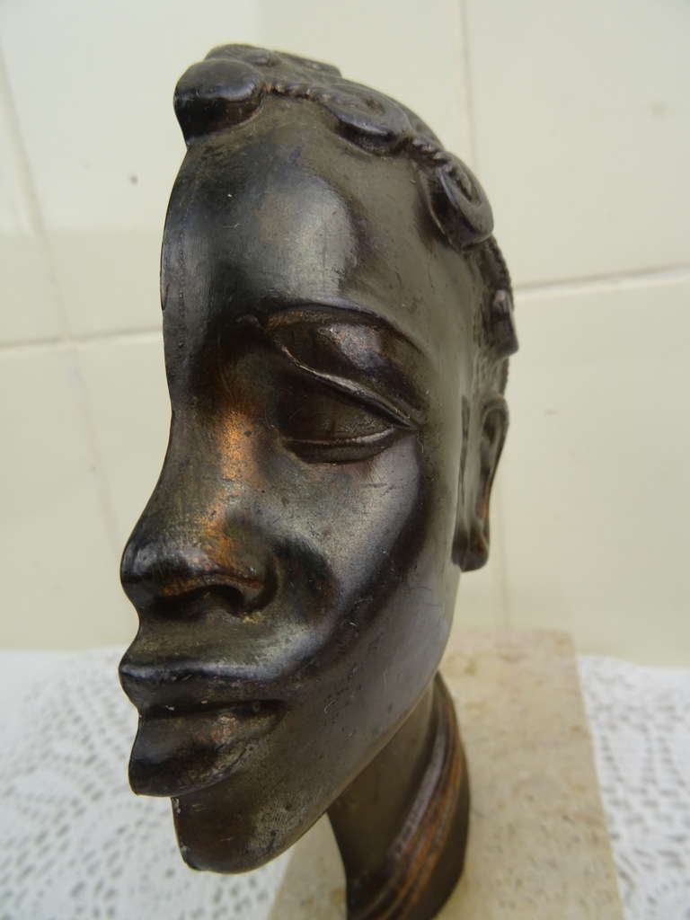 Antiek Afrikaans beeld vrouw
