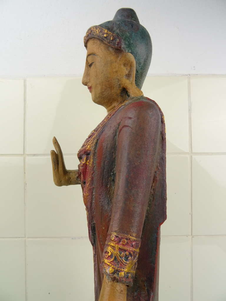 Groot houten Boeddha beeld