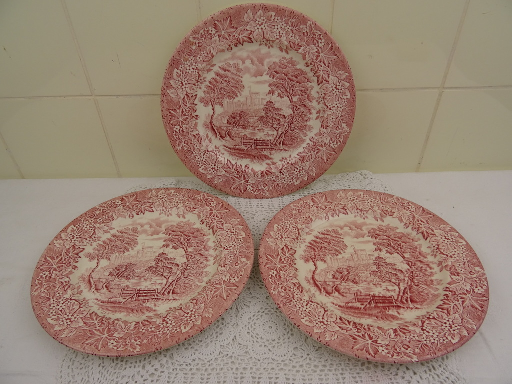 Drie antieke borden Ironstone England