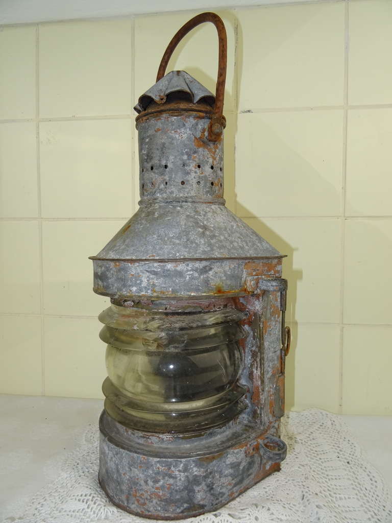 Enorme antieke scheepslamp