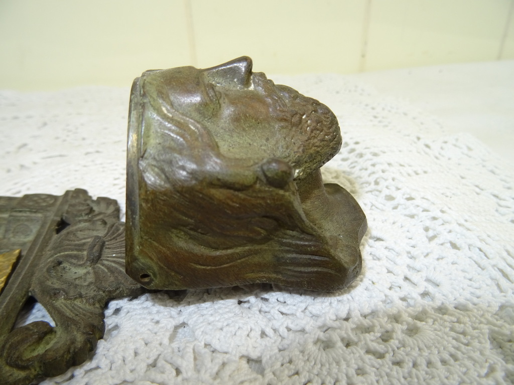 Antiek bronzen wijwatervat - Afbeelding 11