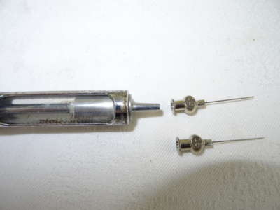 Set antieke injectiespuiten