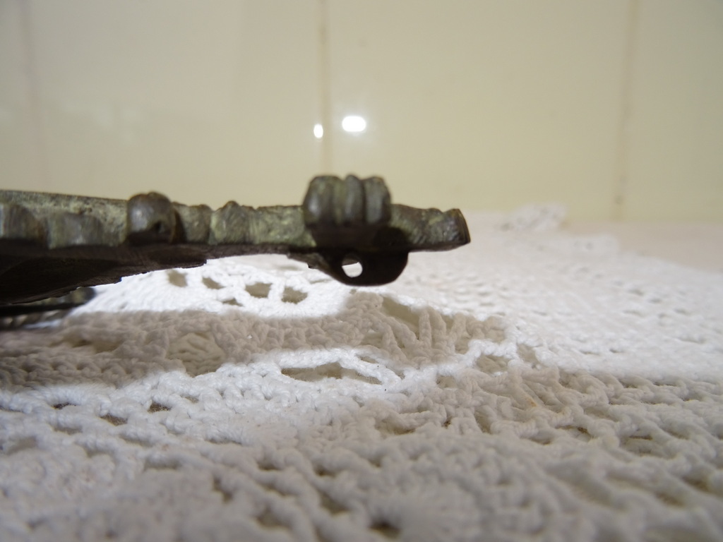 Antiek bronzen wijwatervat - Afbeelding 17