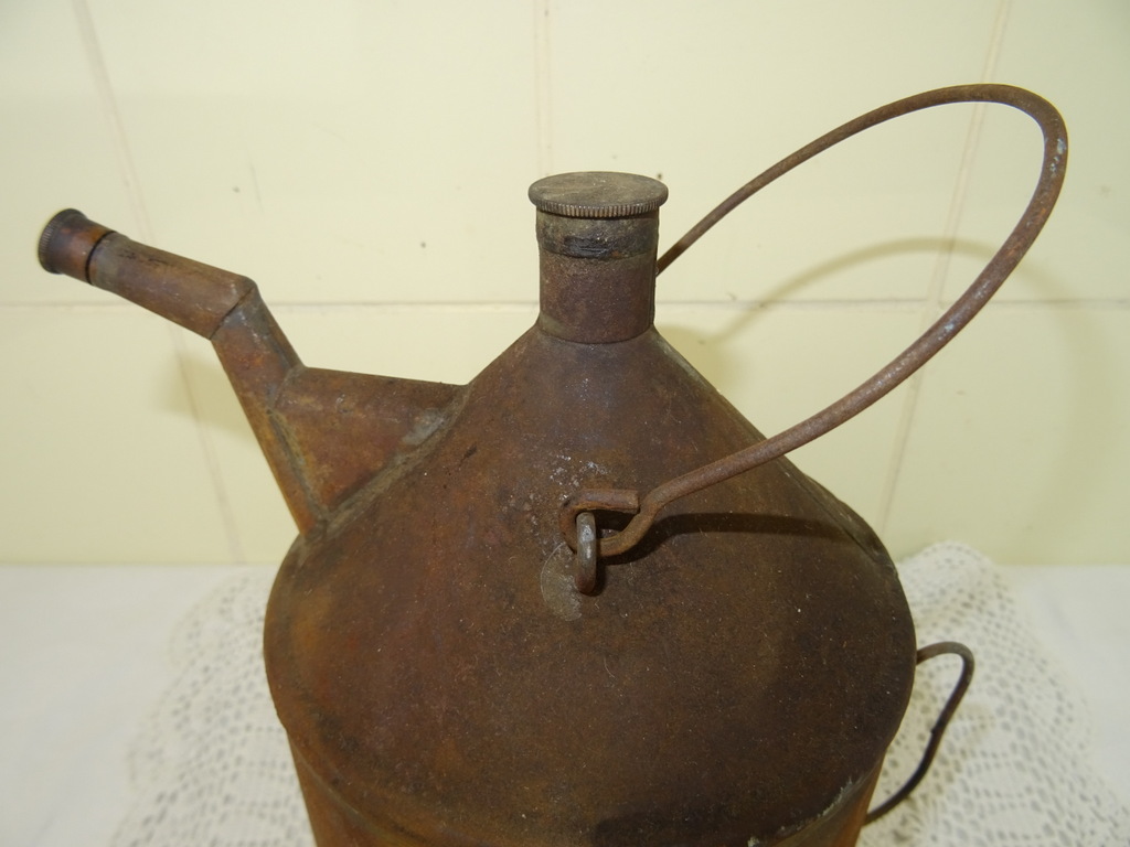 Antieke metalen oliekan - Afbeelding 2