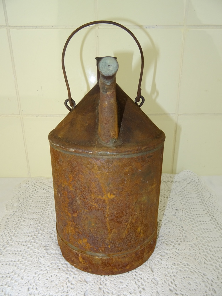 Antieke metalen oliekan - Afbeelding 11