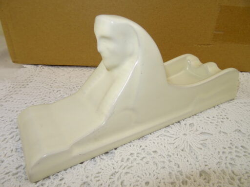 Antieke asbak Sphinx