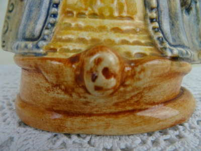 Schitterend aardewerk Mariabeeld De Gats