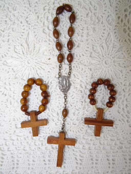 Collectie antieke tientje rozenkransen