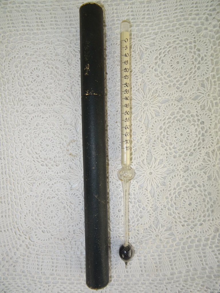 Antieke thermometer in originele doos