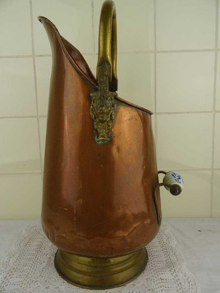Antiek kolenkit met leeuwenkoppen - Afbeelding 2