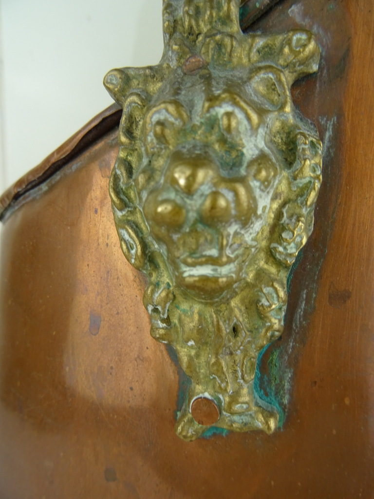 Antiek kolenkit met leeuwenkoppen - Afbeelding 25