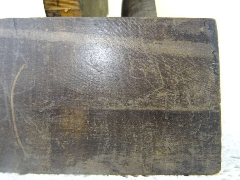 Antiek houtsnijwerk man en vrouw