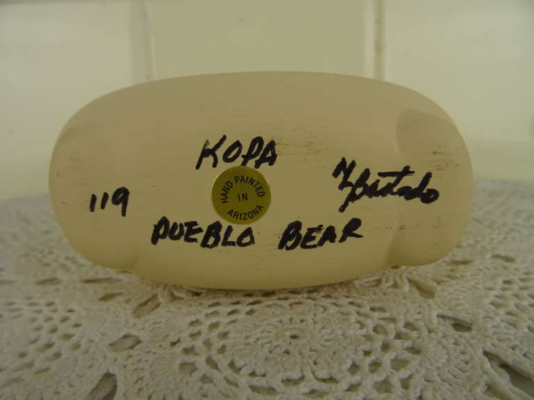 Vaas Kopa Pottery Pueblo Bear